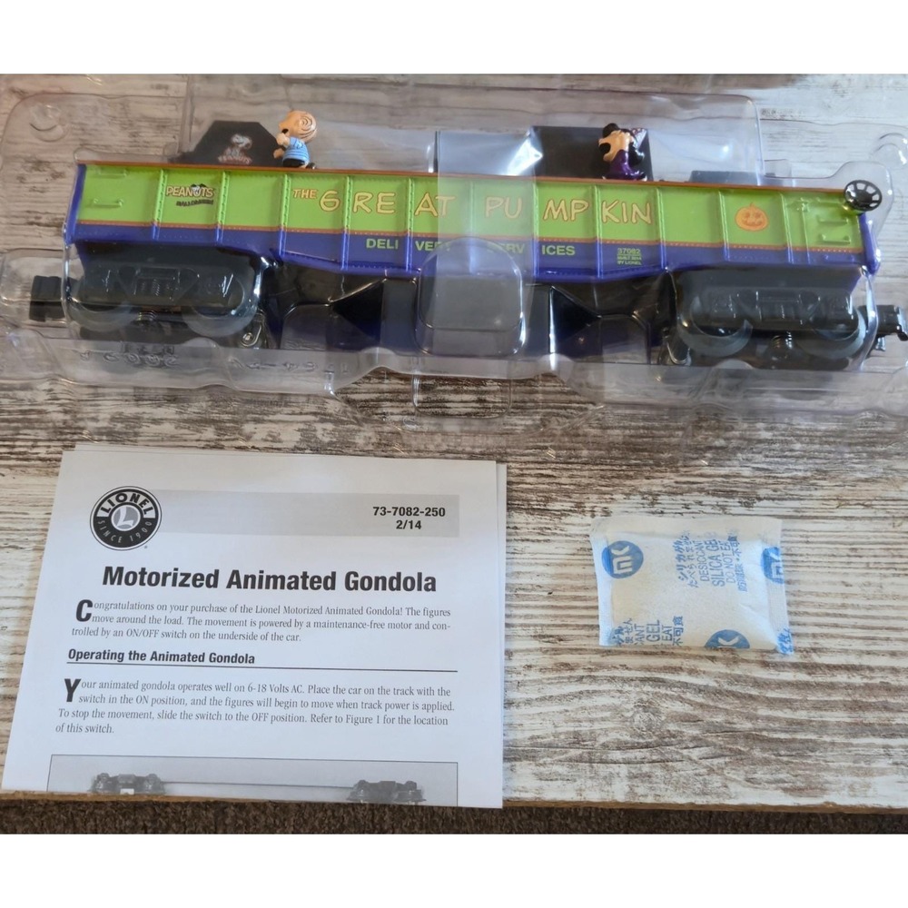 Lionel 6-37082 Peanuts Trick-or-Treat Animated Gondola O Gauge - NIB - Picture 3 of 15